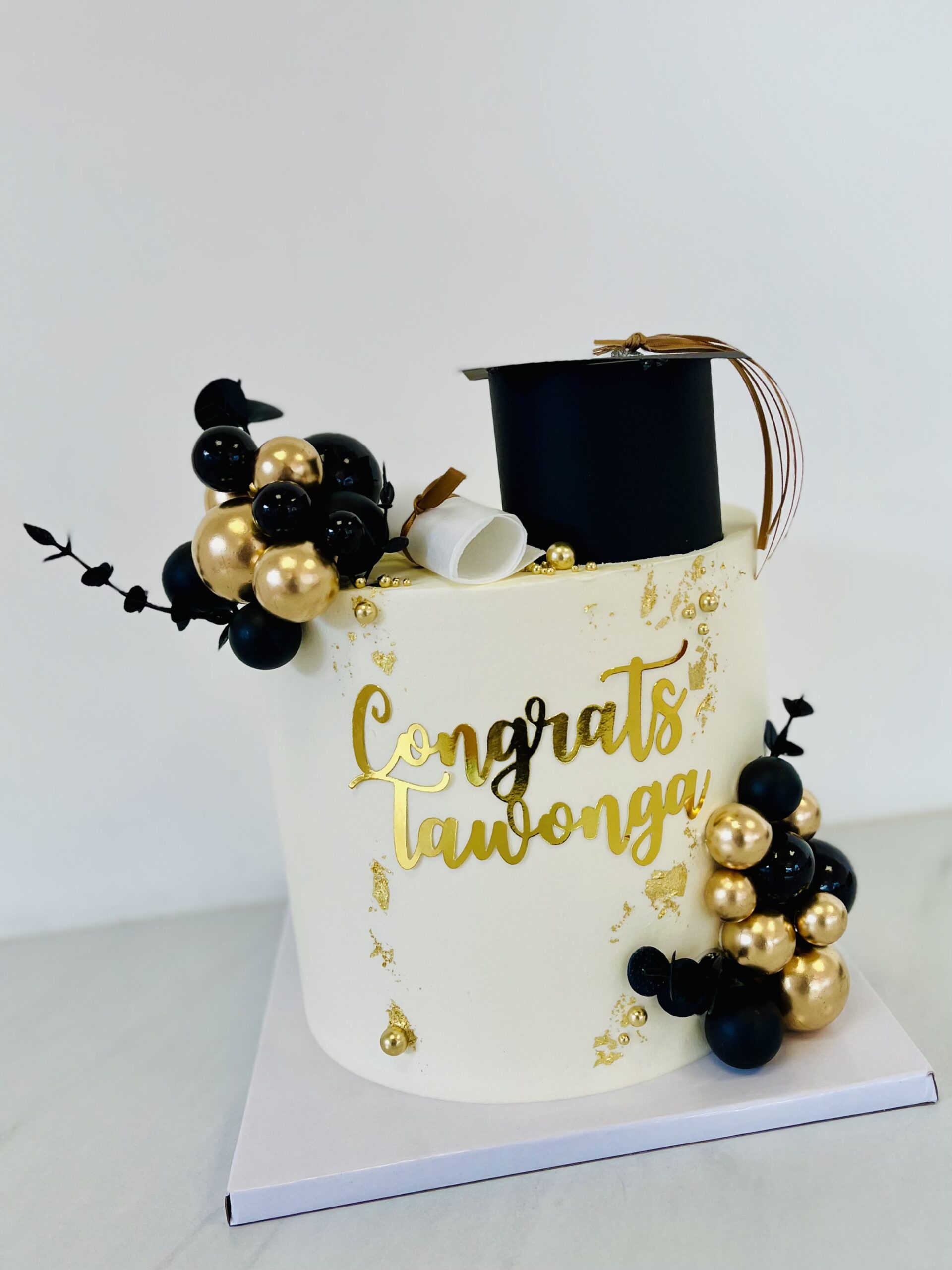 Graduation Customised Cake