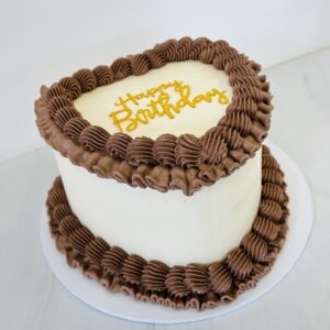 Vintage Retro Heart Cake