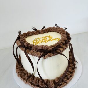Vintage Retro Heart Cake With Bows